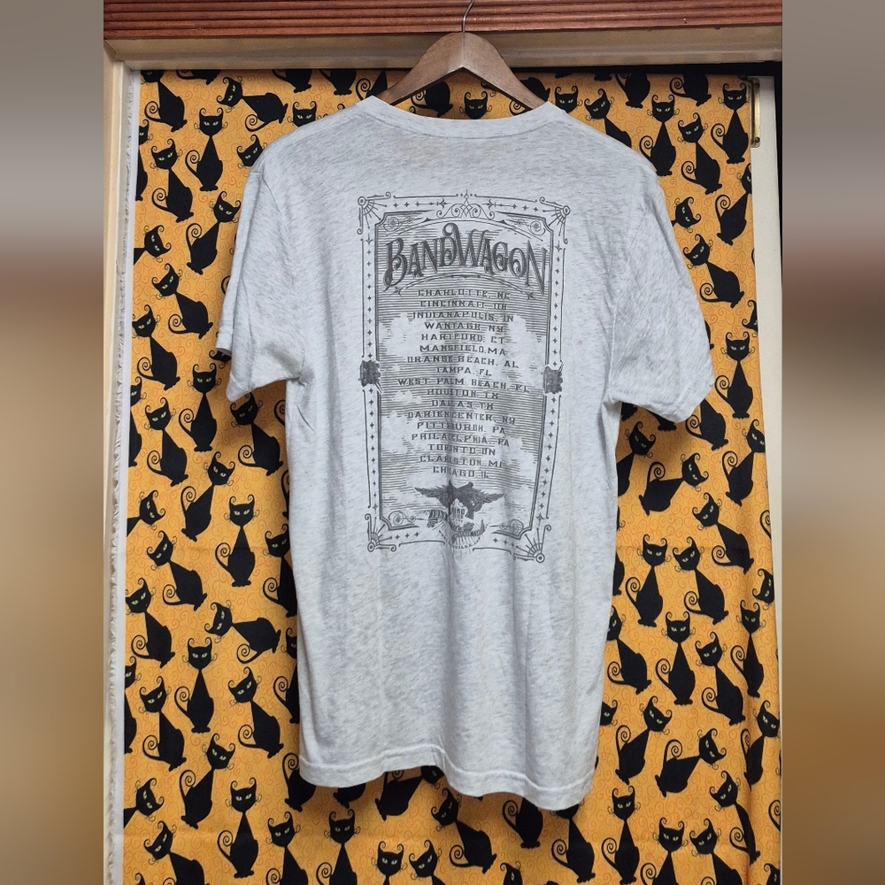 Miranda Lambert Gray Bandwagon Graphic T-Shirt - Picture 6 of 8